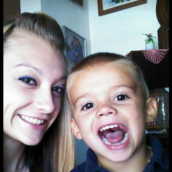 Meet your Posher, Sasha - Picture 3 of 3